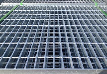 熱鍍鋅格柵板的優(yōu)點有這些