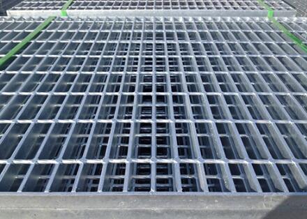 熱鍍鋅鋼格柵受損的原因